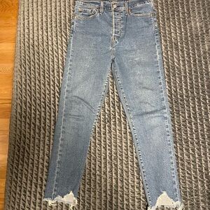 Levi's Light Blue Ankle Jeans with Frayed Hem